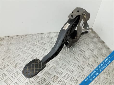 Its an easy-ish DIY job. . Vw t5 clutch pedal removal